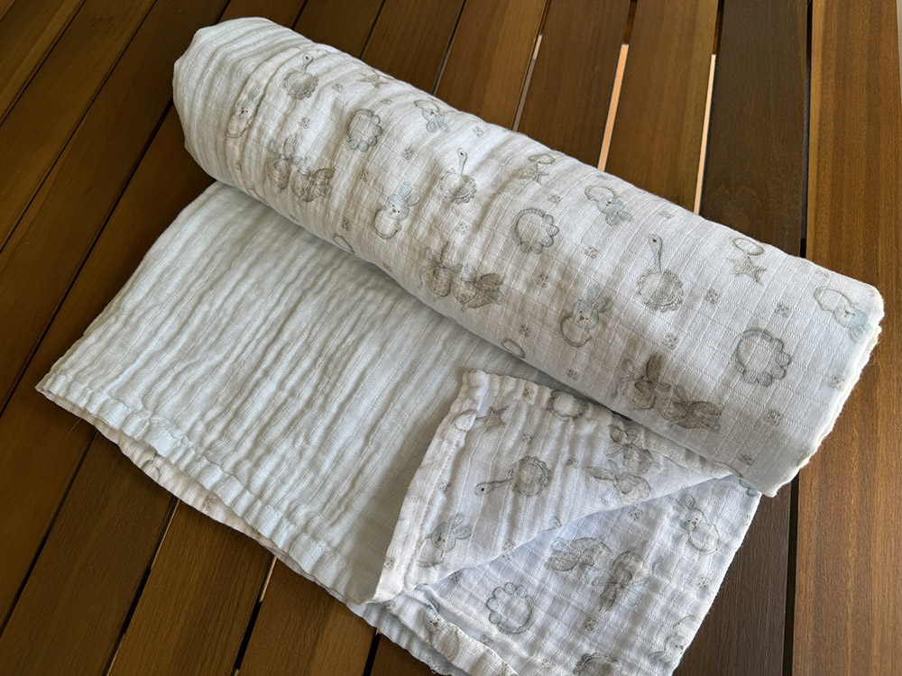 Cotton Musin Baby Blanket 2.jpg